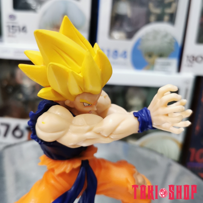 FIG865 – Super Saiyan Son Goku – Kamehameha – Ao 1 Ben 2022 (10)