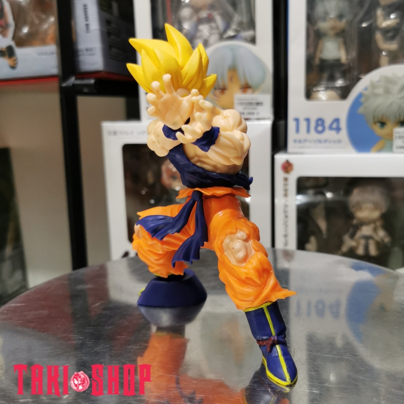 FIG865 – Super Saiyan Son Goku – Kamehameha – Ao 1 Ben 2022 (3)