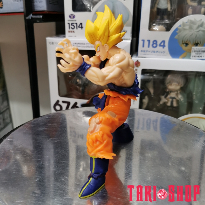 FIG865 – Super Saiyan Son Goku – Kamehameha – Ao 1 Ben 2022 (4)