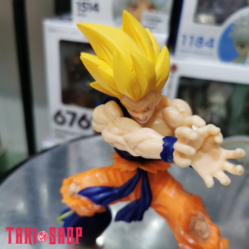 FIG865 – Super Saiyan Son Goku – Kamehameha – Ao 1 Ben 2022 (9)