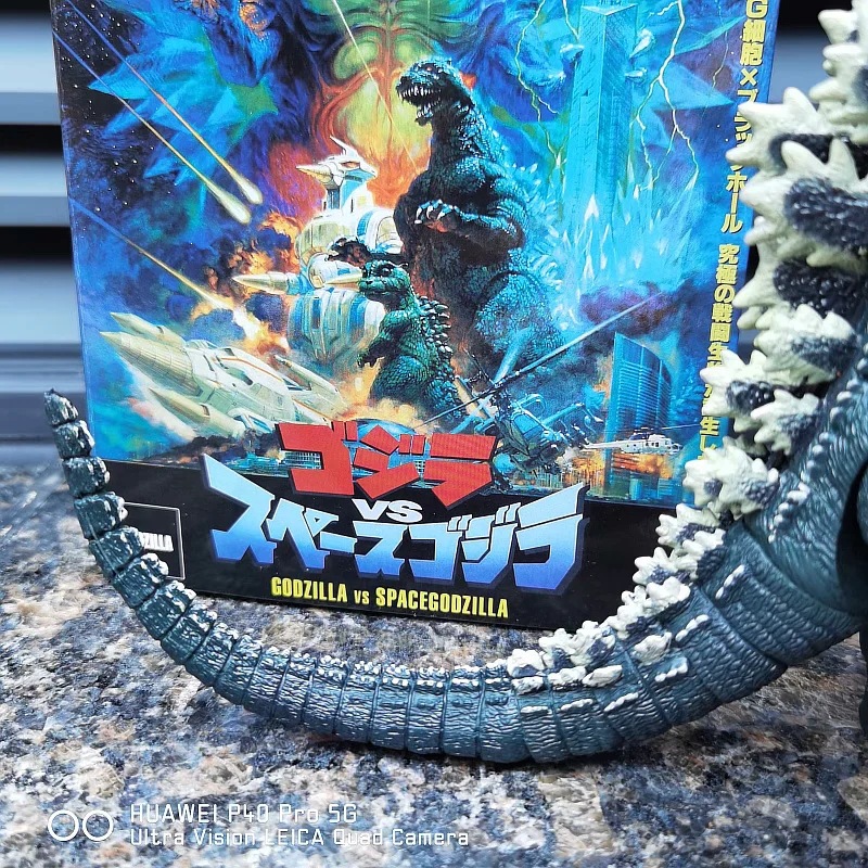 FIGM025 – Space Godzilla – Neca – 10