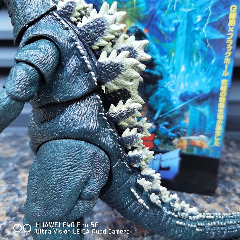 FIGM025 – Space Godzilla – Neca – 5