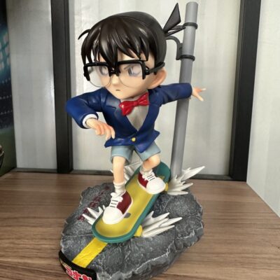 Mô hình figure: Conan Lướt Ván Trượt