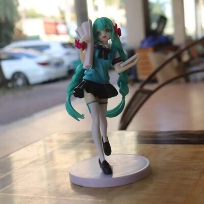 Mô hình figure: Miku Cầm Sách & Cọng Hành