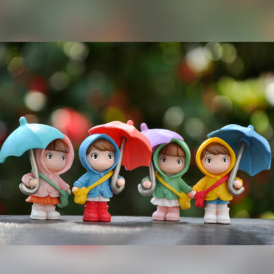 FIGS083 Mô hình figure set: Hai Đôi Bạn Che Dù Bộ 4 Con